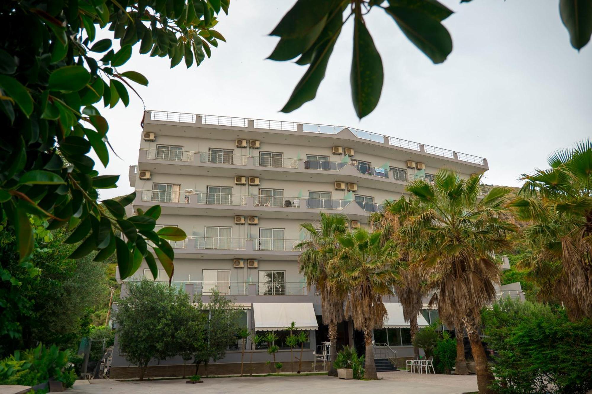 Blue Days Hotel