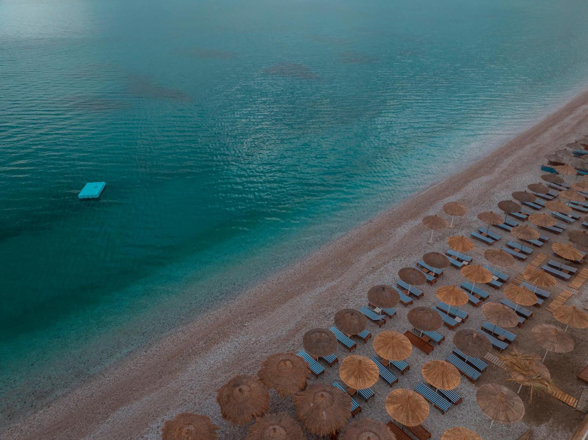 Blue Days Hotel
